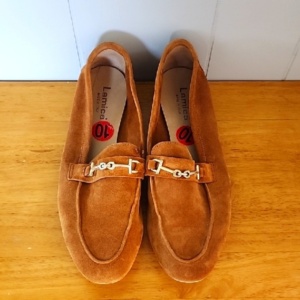Leica Women's Tan Suede Loafers